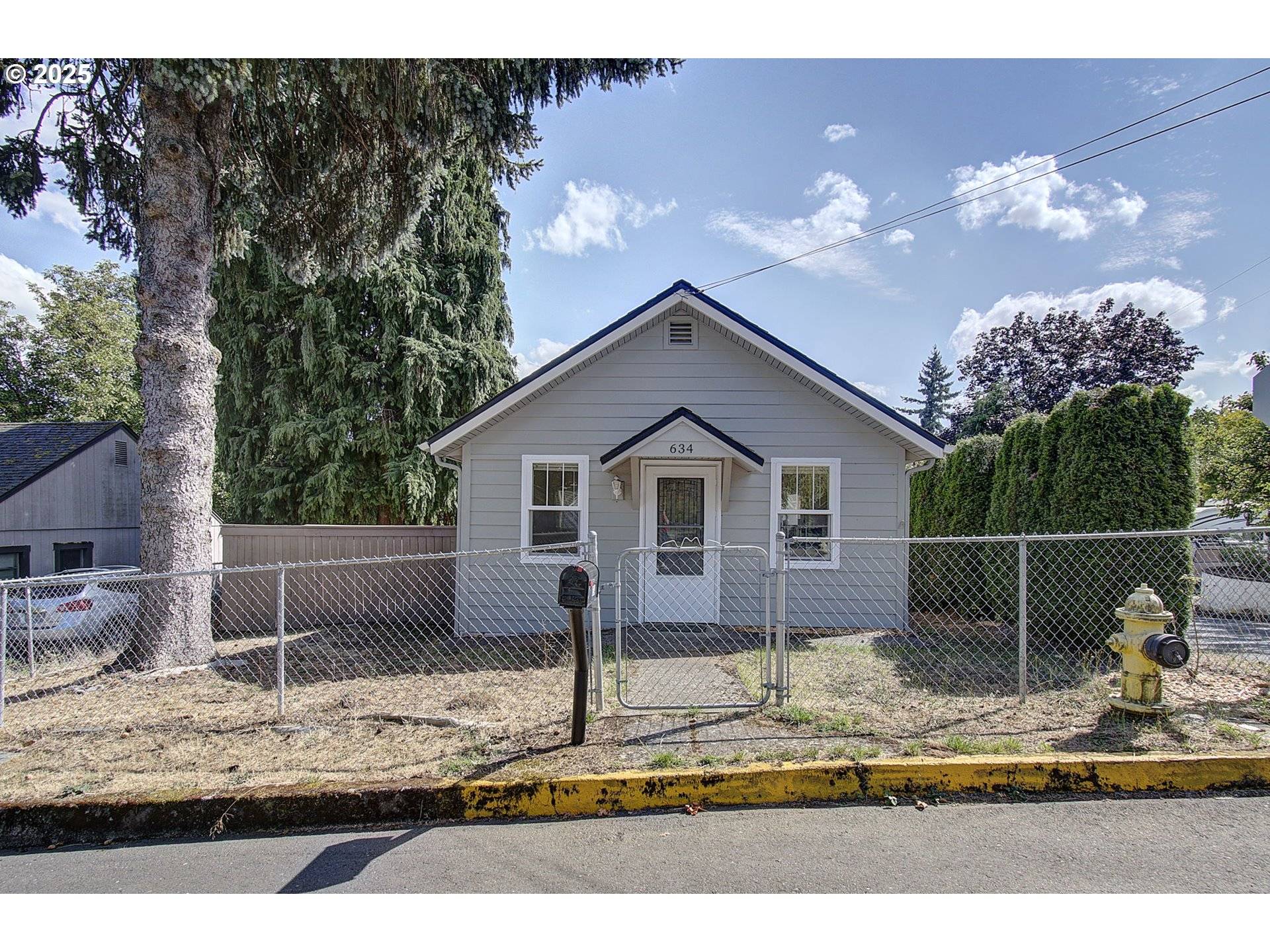 Camas, WA 98607,634 NW 5TH AVE