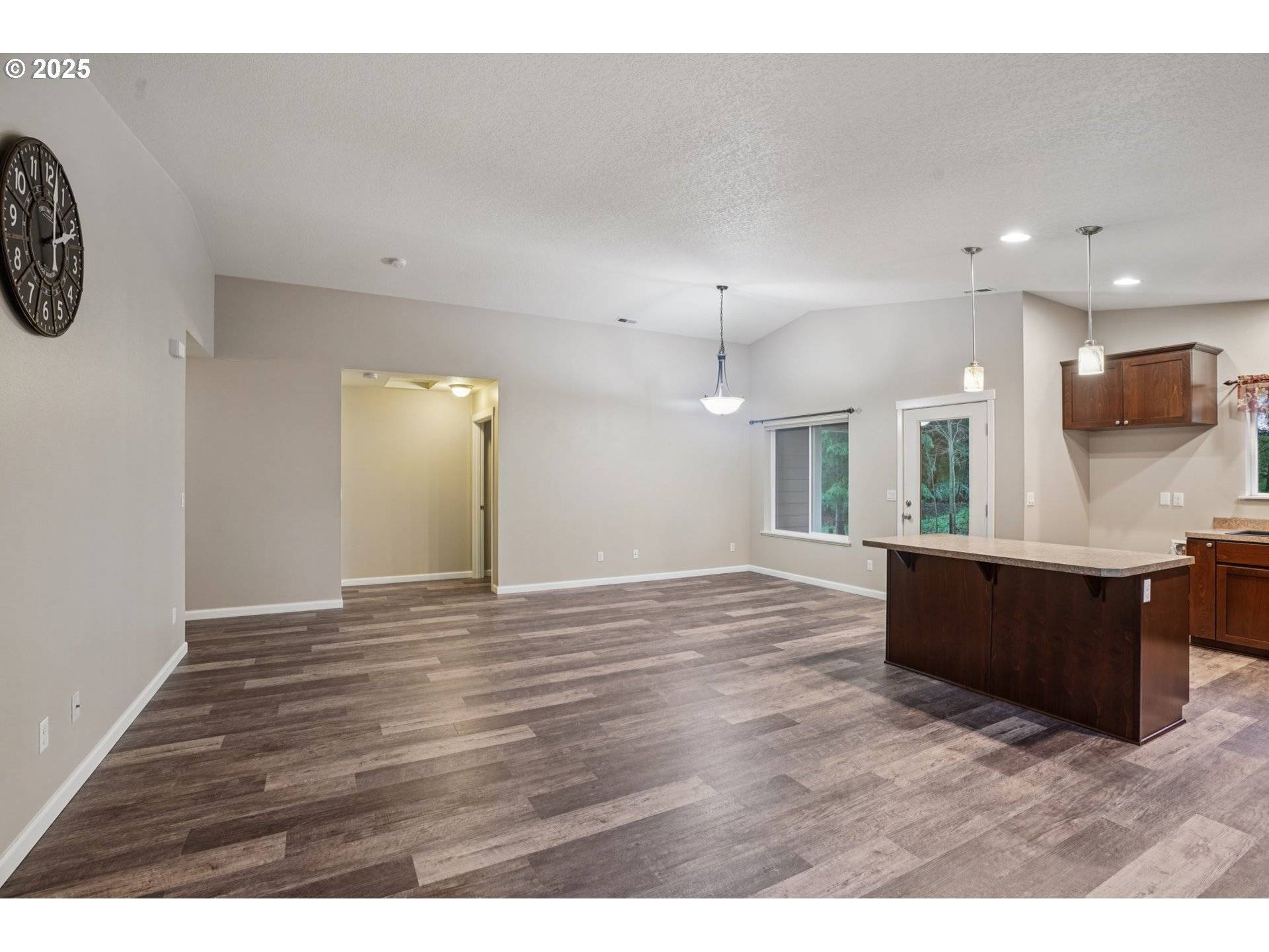 Longview, WA 98632,351 STELLA RD