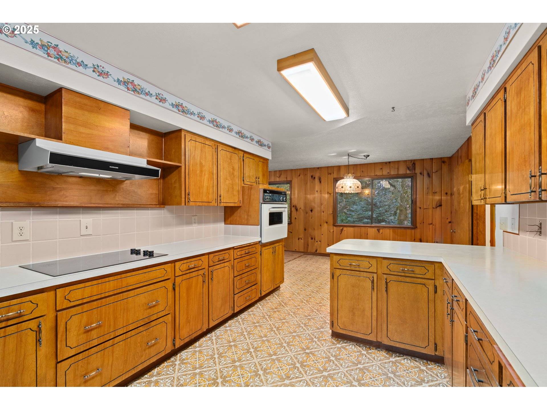 Newberg, OR 97132,11220 NE OTTER DR