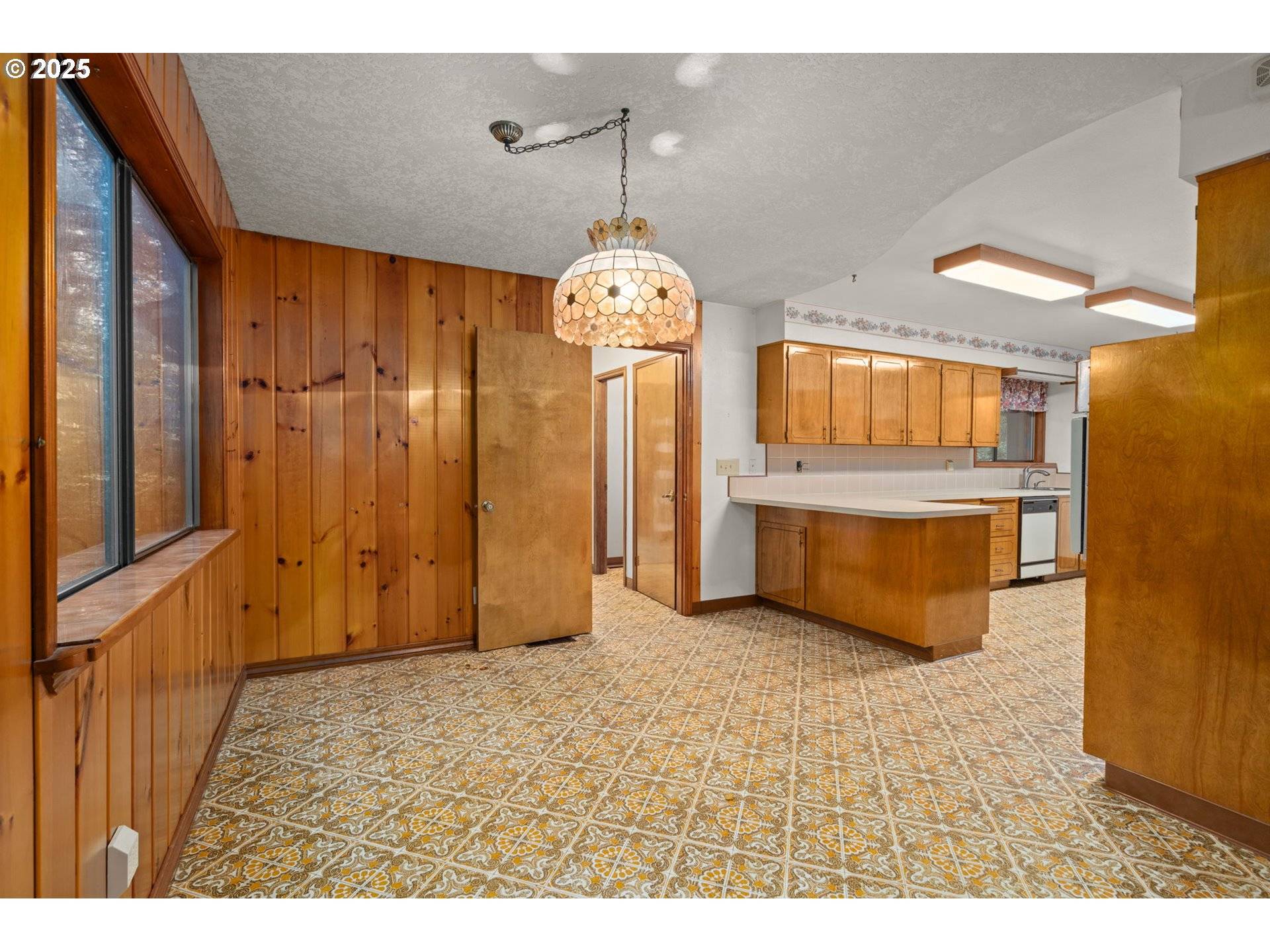 Newberg, OR 97132,11220 NE OTTER DR