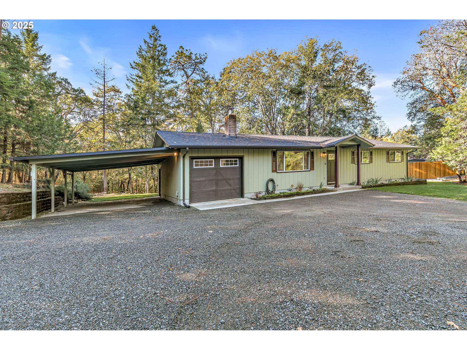 Grants Pass, OR 97526,387 CIENAGA LN