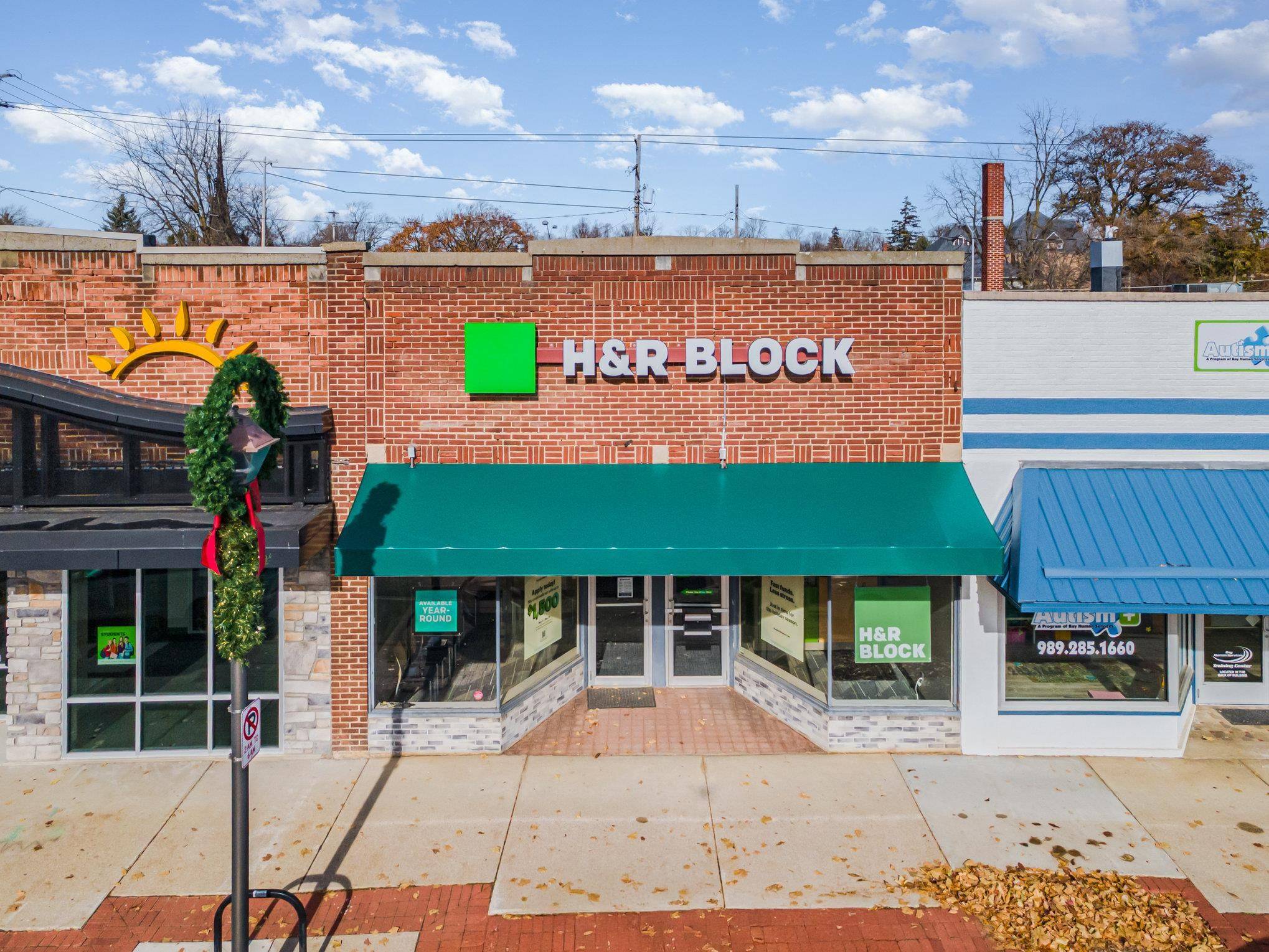 Alma, MI 48801,128 W Superior ST