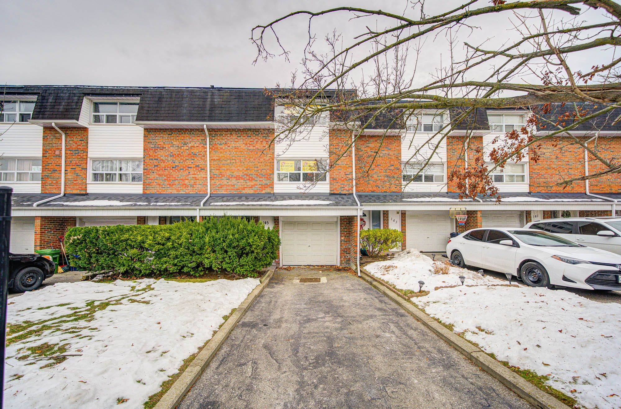 Toronto E09, ON M1E 4C9,145 Purpledusk TRL S