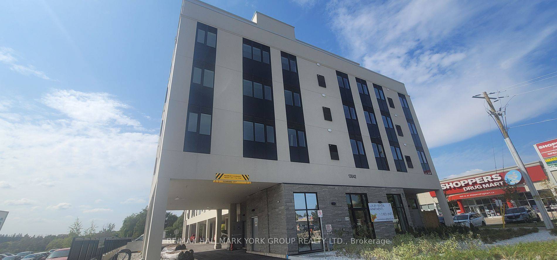 Richmond Hill, ON L4E 1N6,13042 Yonge ST #307