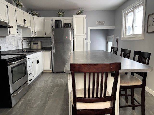 Timmins, ON P0N 1H0,504 Goldrush ST