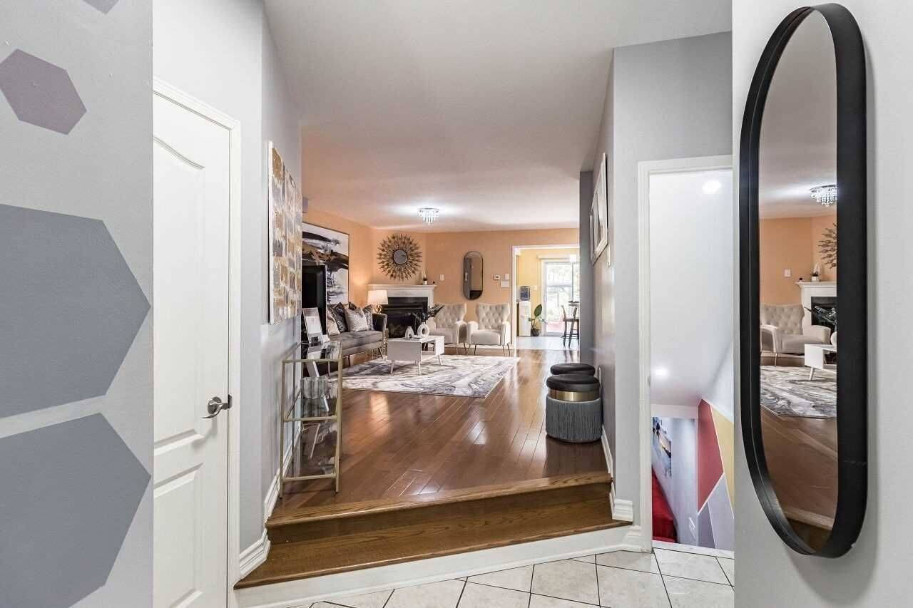 Brampton, ON L6X 5E3,45 Rotunda ST