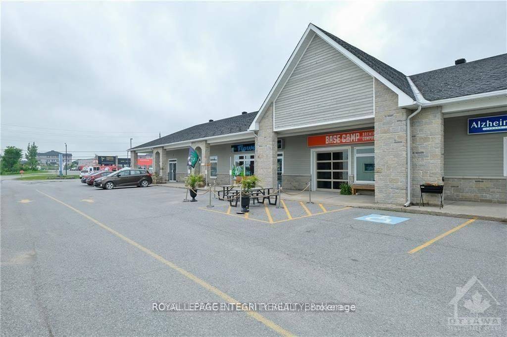 Mississippi Mills, ON K0A 1A0,453 Ottawa ST #1A