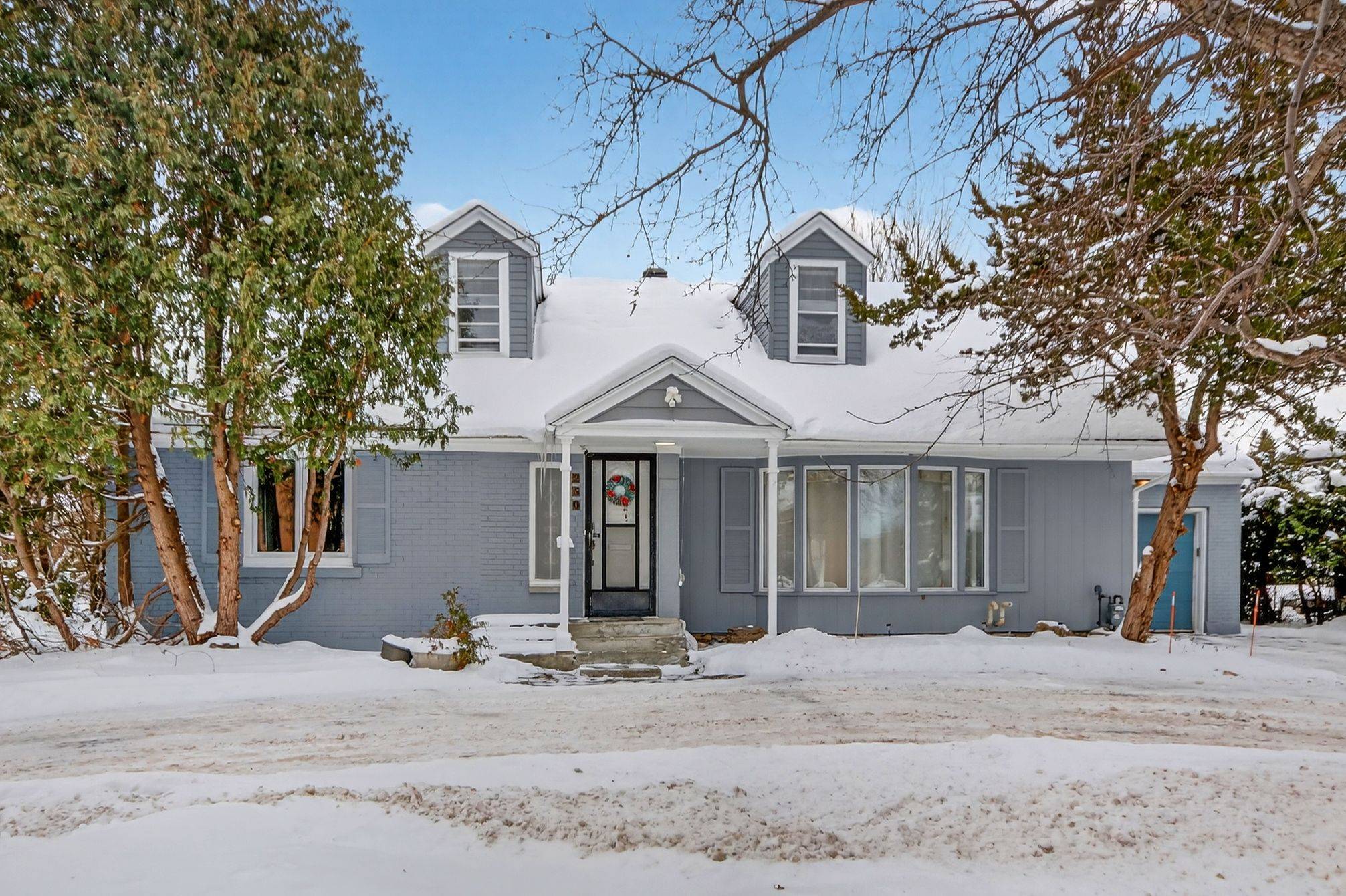 Alta Vista And Area, ON K1H 5A2,230 Smyth RD