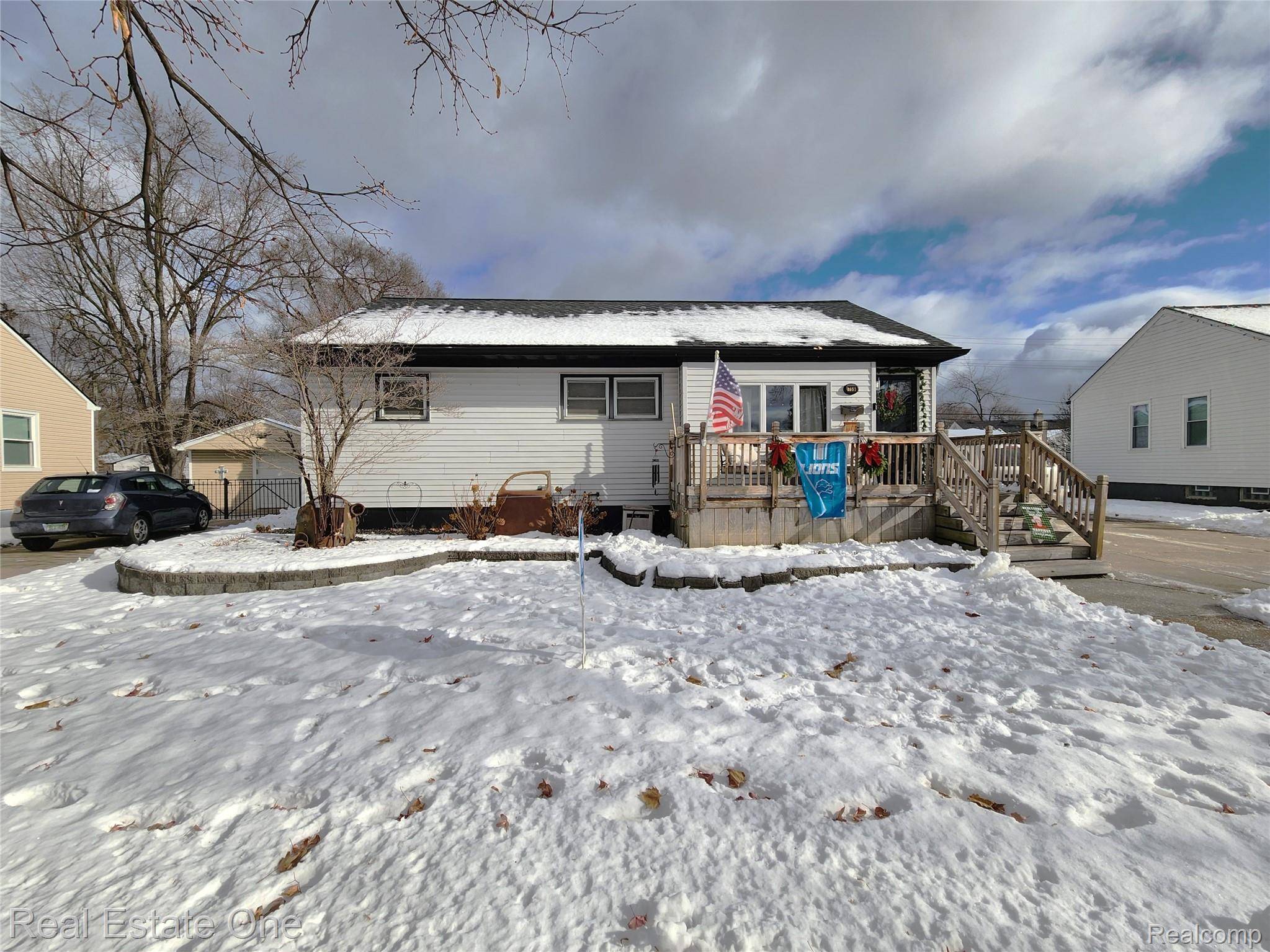 Mt. Clemens, MI 48043,759 Chippewa ST