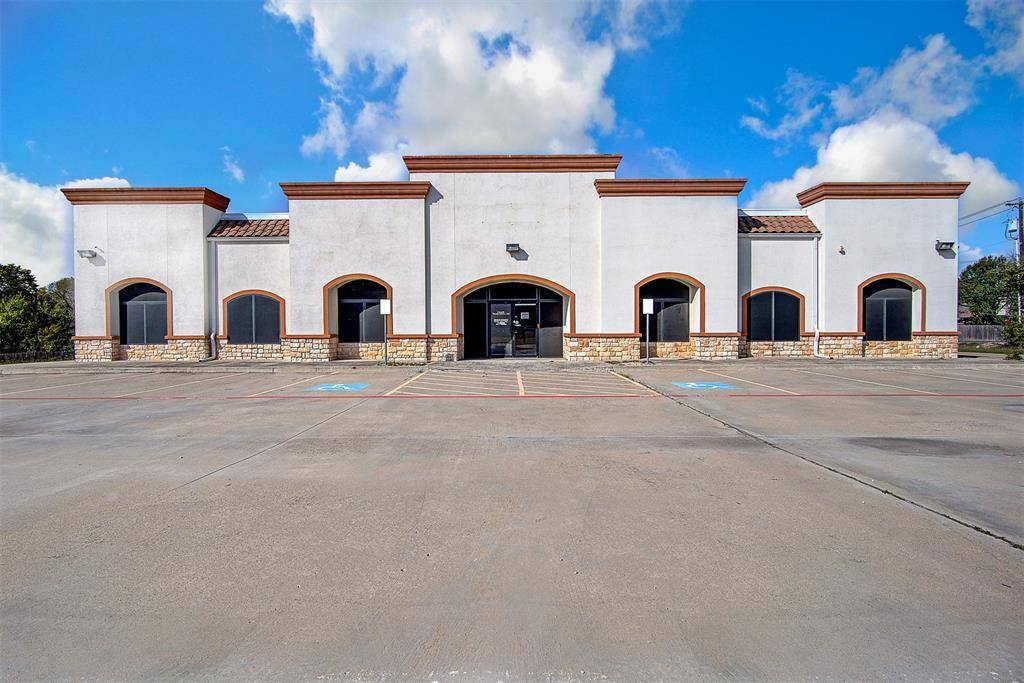 Arlington, TX 76017,720 W Nathan Lowe Road