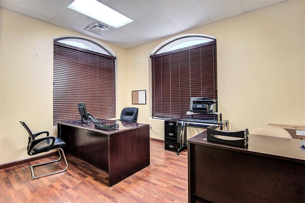 Arlington, TX 76017,720 W Nathan Lowe Road