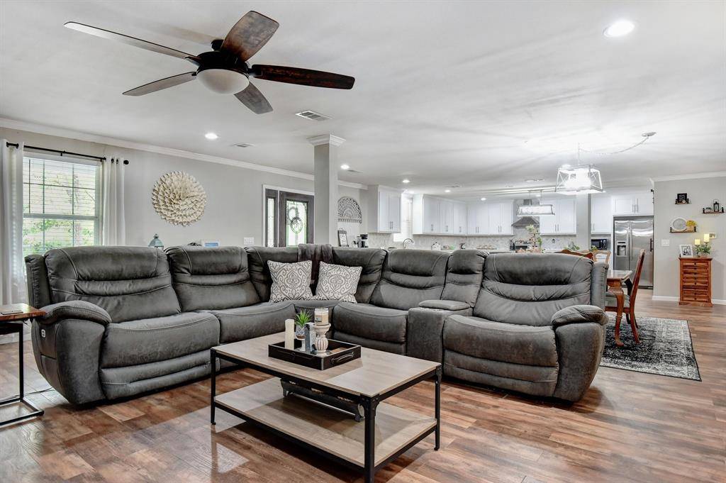 Whitesboro, TX 76273,2199 Hawkins Road