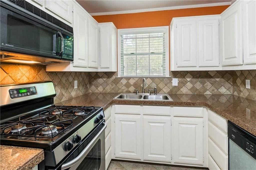 Dallas, TX 75220,9611 Lakemont Drive