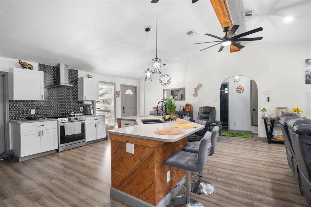 Arlington, TX 76018,203 Lemon Drive