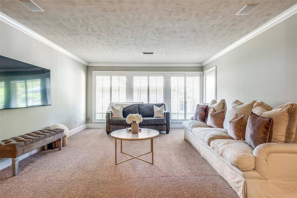 Dallas, TX 75225,6353 Diamond Head Circle #D