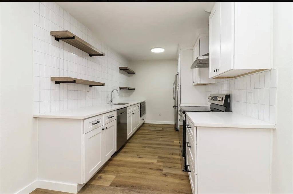 Dallas, TX 75208,425 N Rosemont Avenue #115