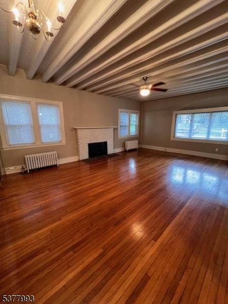 Ridgewood Village, NJ 07450,123 S Maple Ave