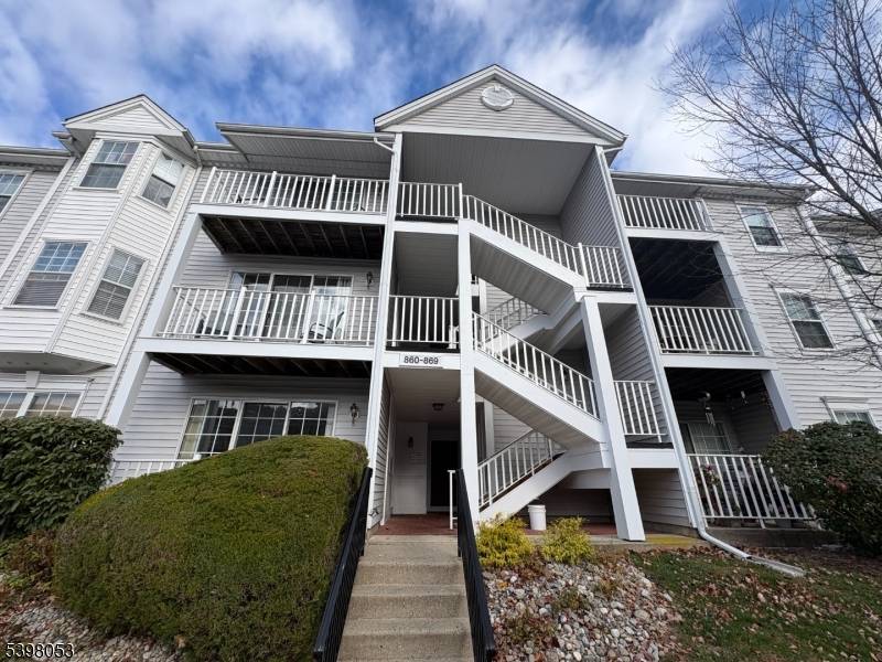 Mahwah Twp., NJ 07430,861 Juniper Way