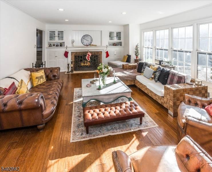 Morris Twp., NJ 07960,16 Powder Horn Dr