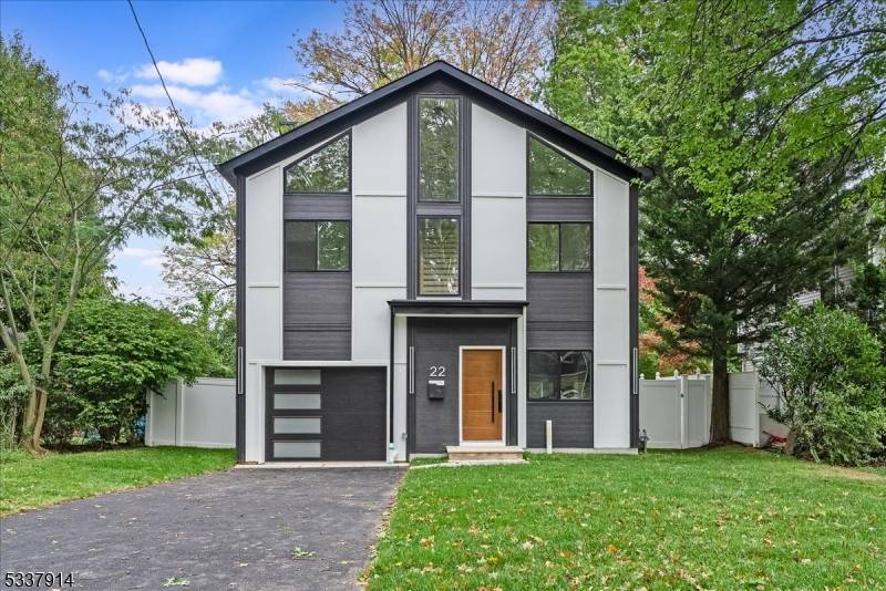 Millburn Twp., NJ 07041,22 Locust Ave