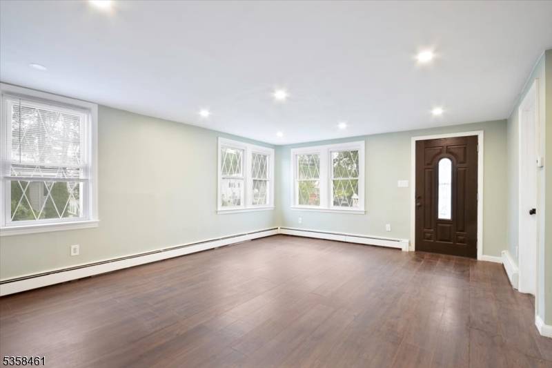 Little Falls Twp., NJ 07424,590 Main St