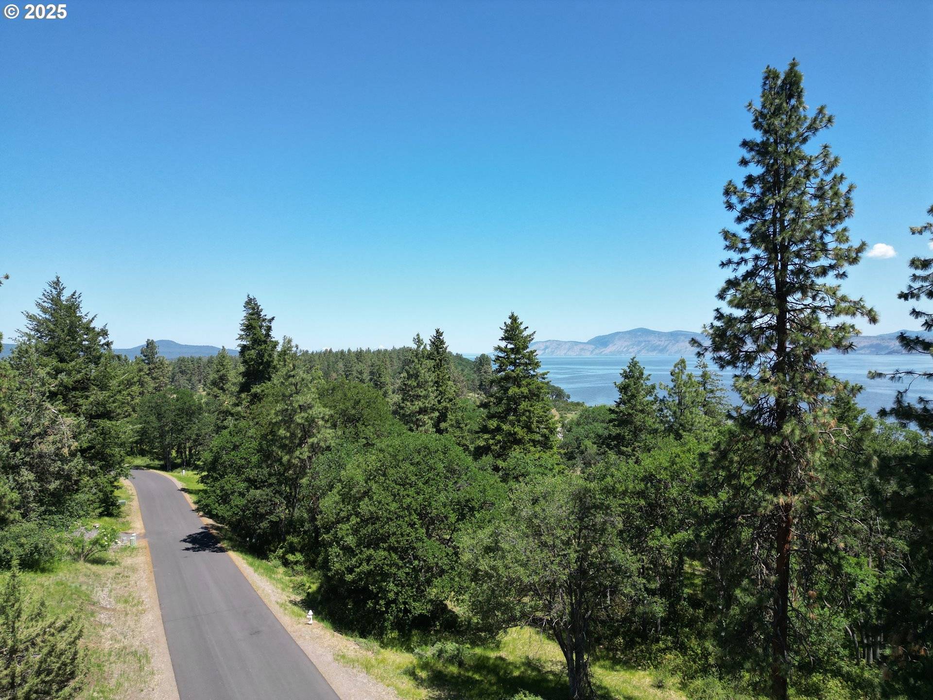 Klamath Falls, OR 97601,Coopers Hawk RD