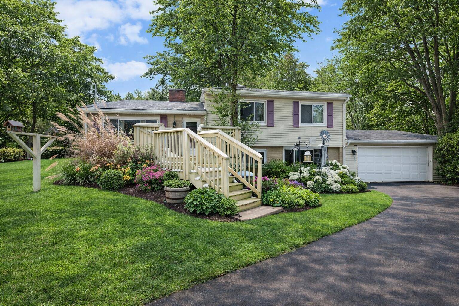 Jackson, MI 49201,100 Burt AVE