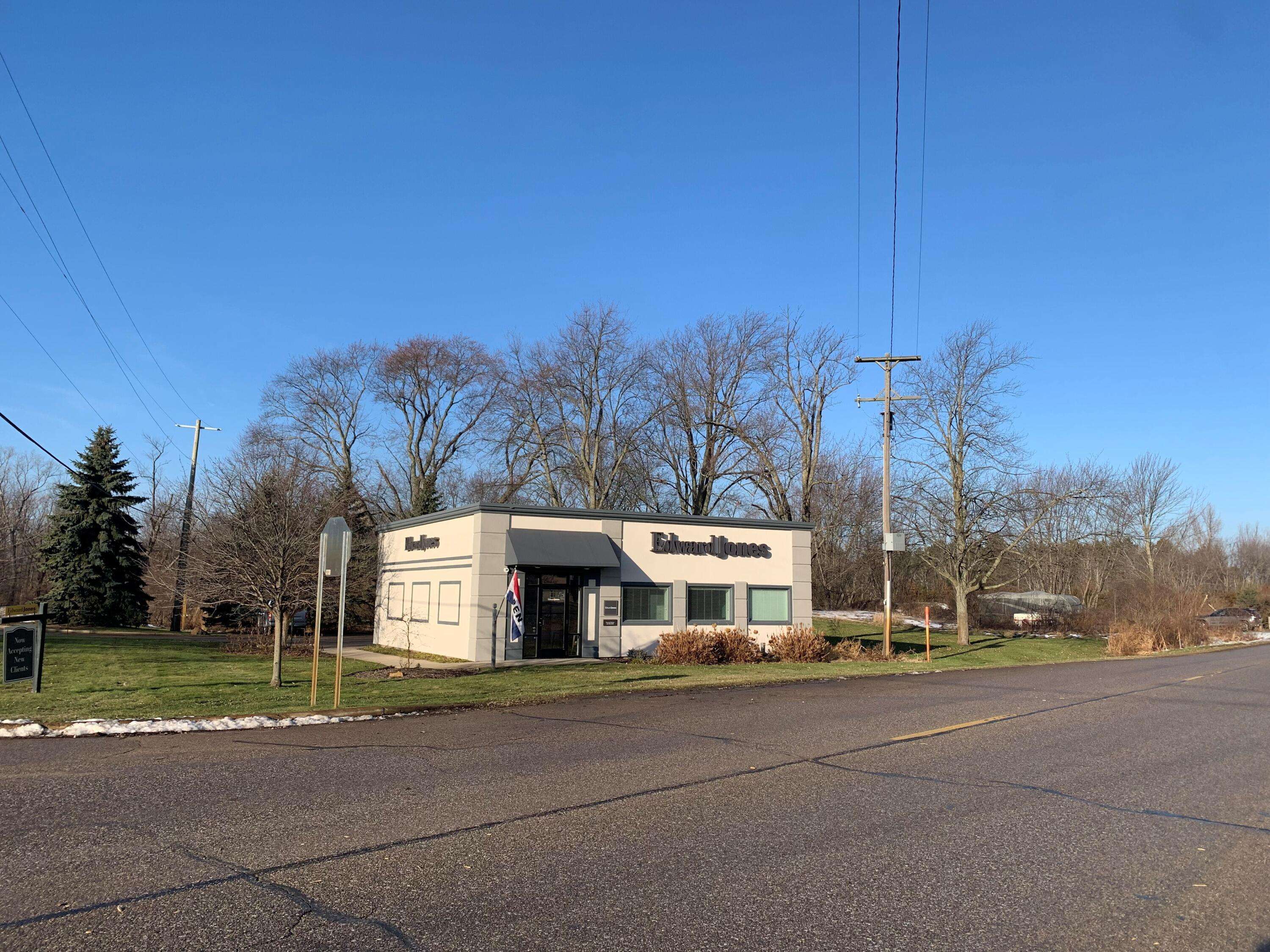 Holland, MI 49424,13827 Port Sheldon ST