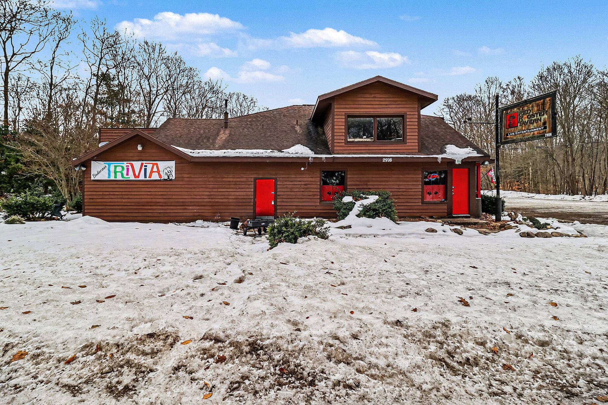 Muskegon, MI 49445,2998 N Scenic DR