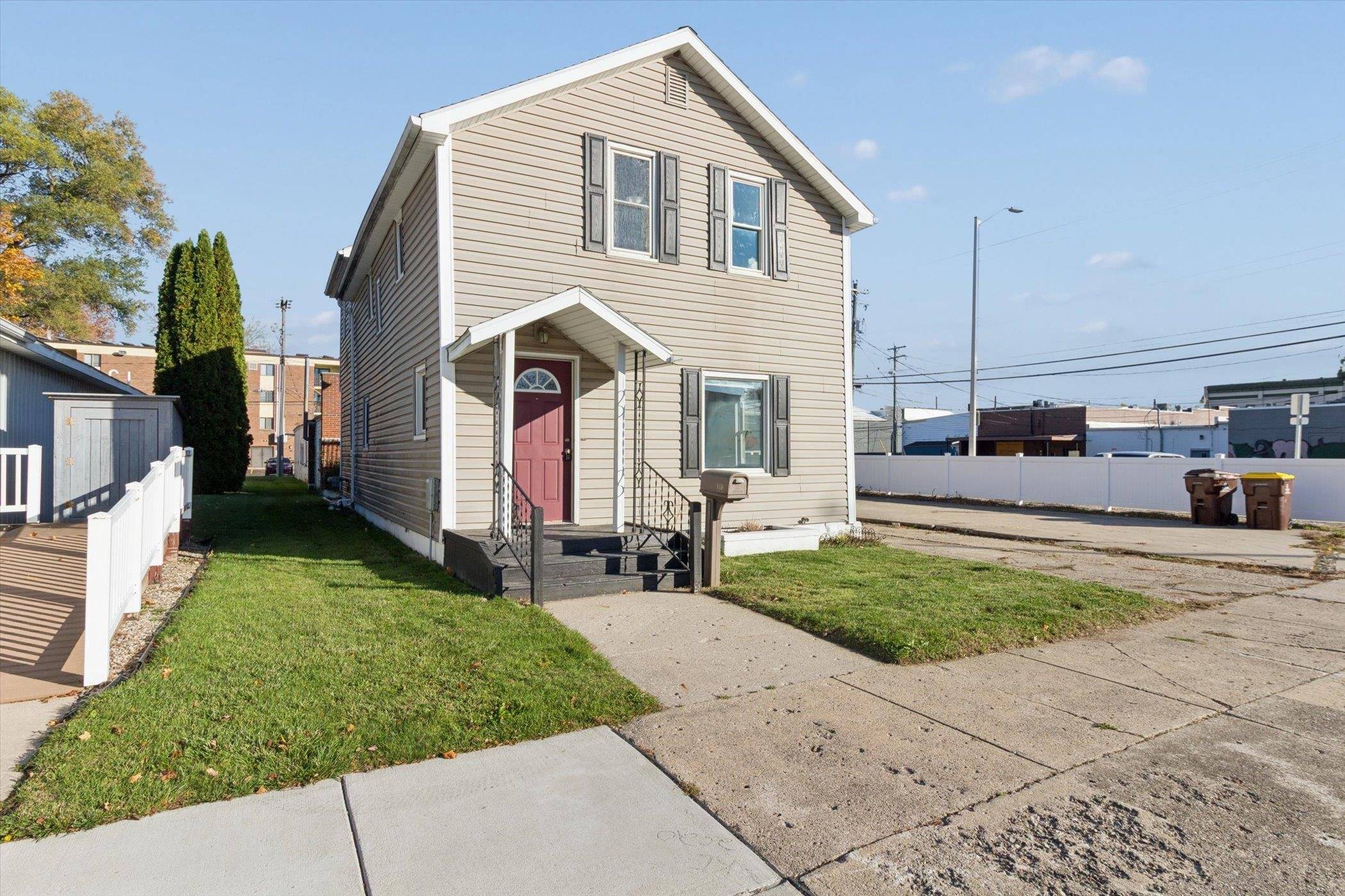 Alma, MI 48801,418 Woodworth AVE