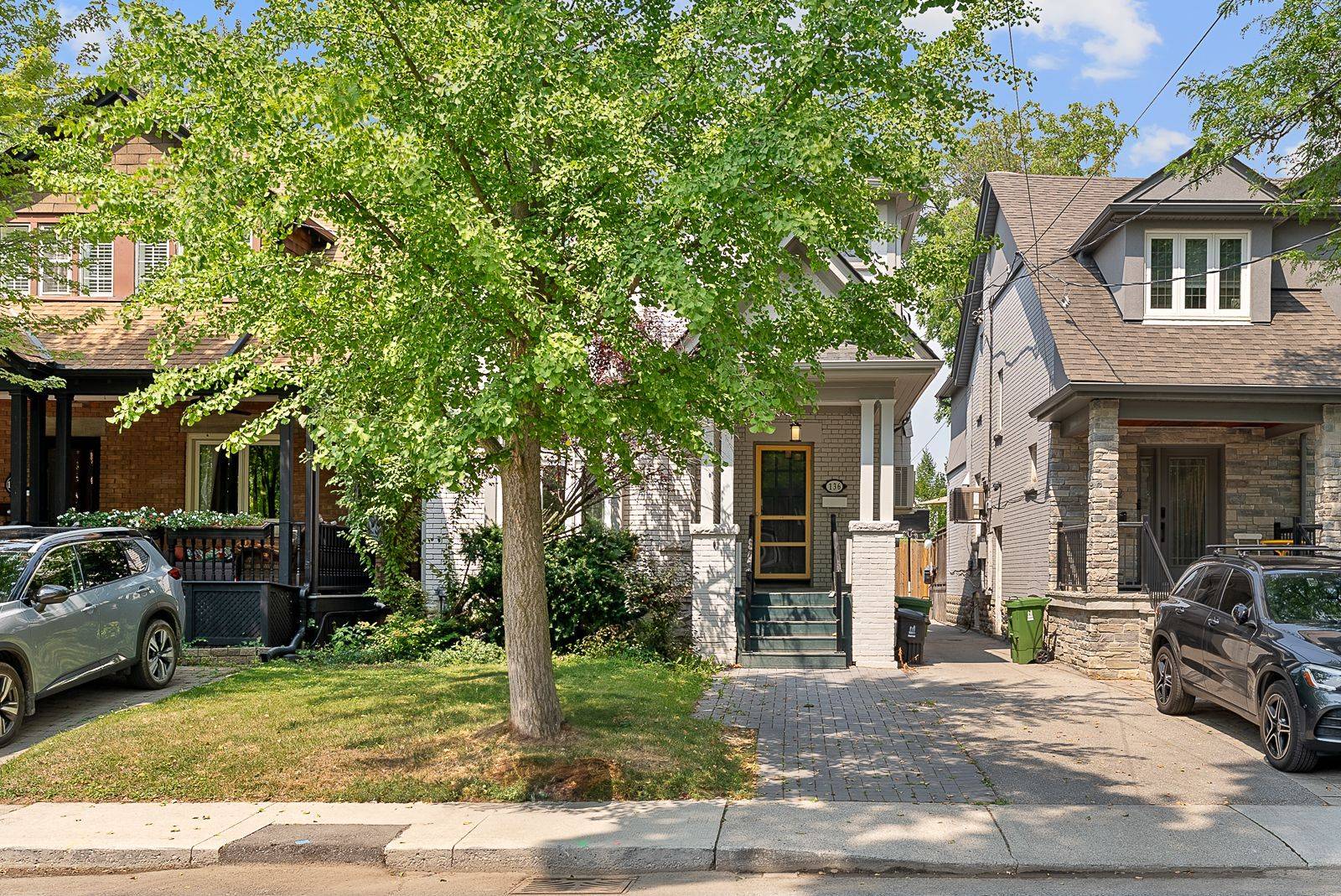 Toronto C03, ON M4R 1H2,136 St Clements AVE