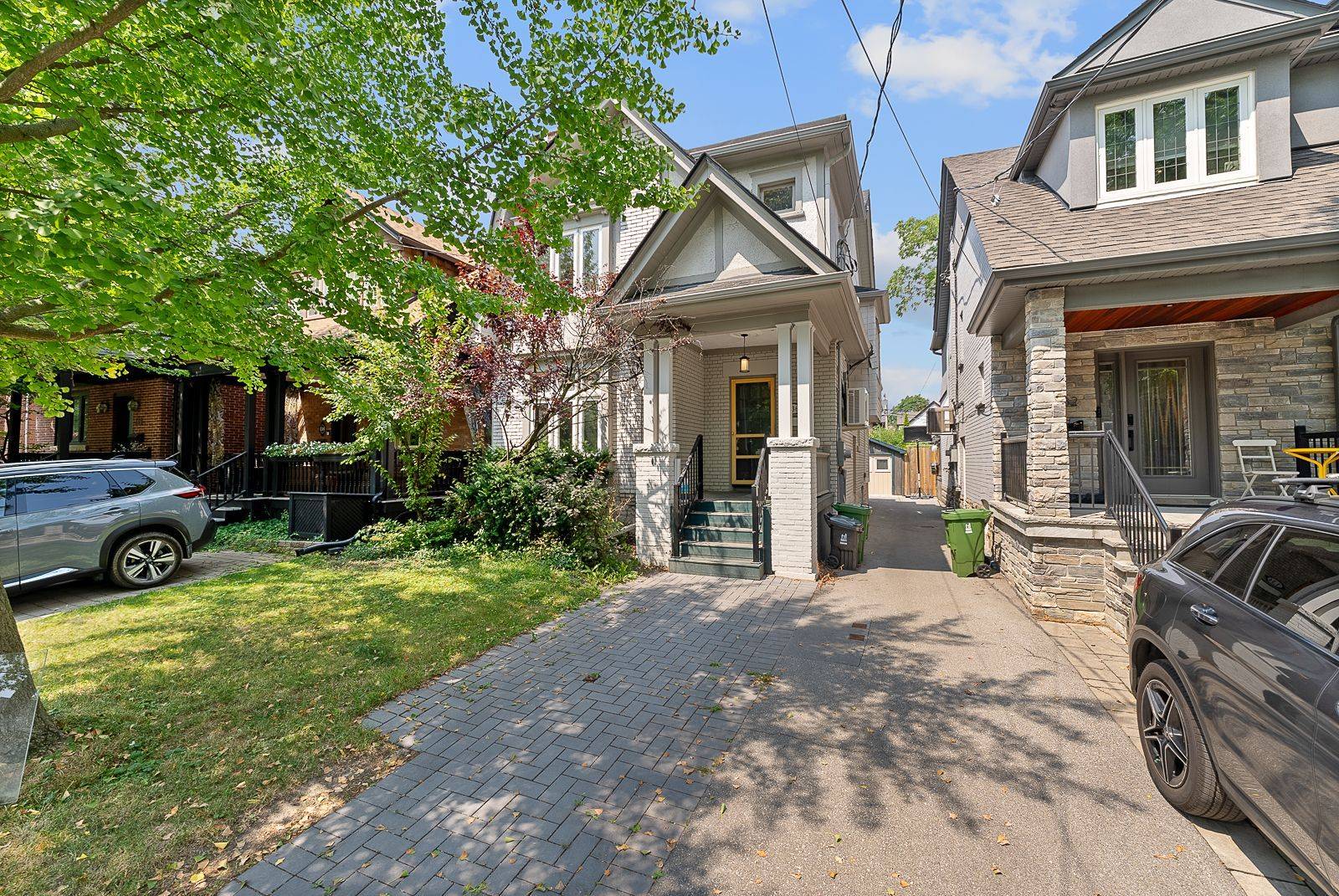 Toronto C03, ON M4R 1H2,136 St Clements AVE