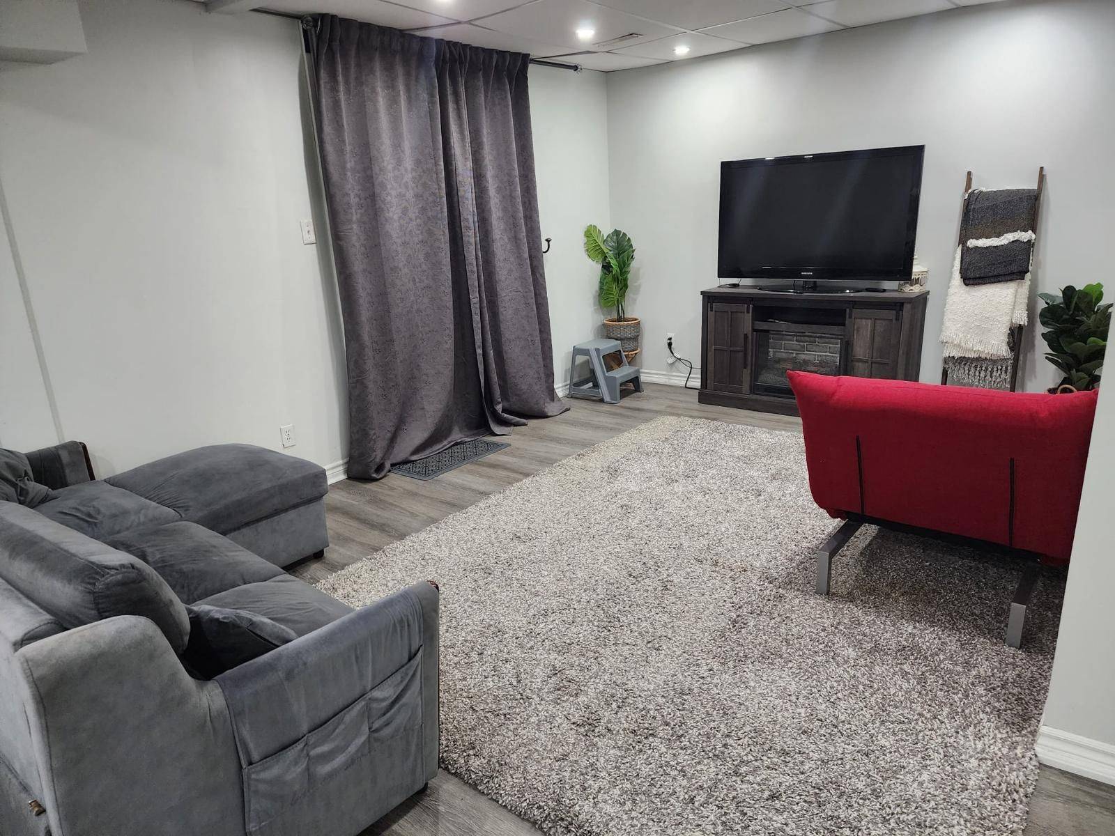 Ajax, ON L1T 2B3,107 Mullen DR #BSMT