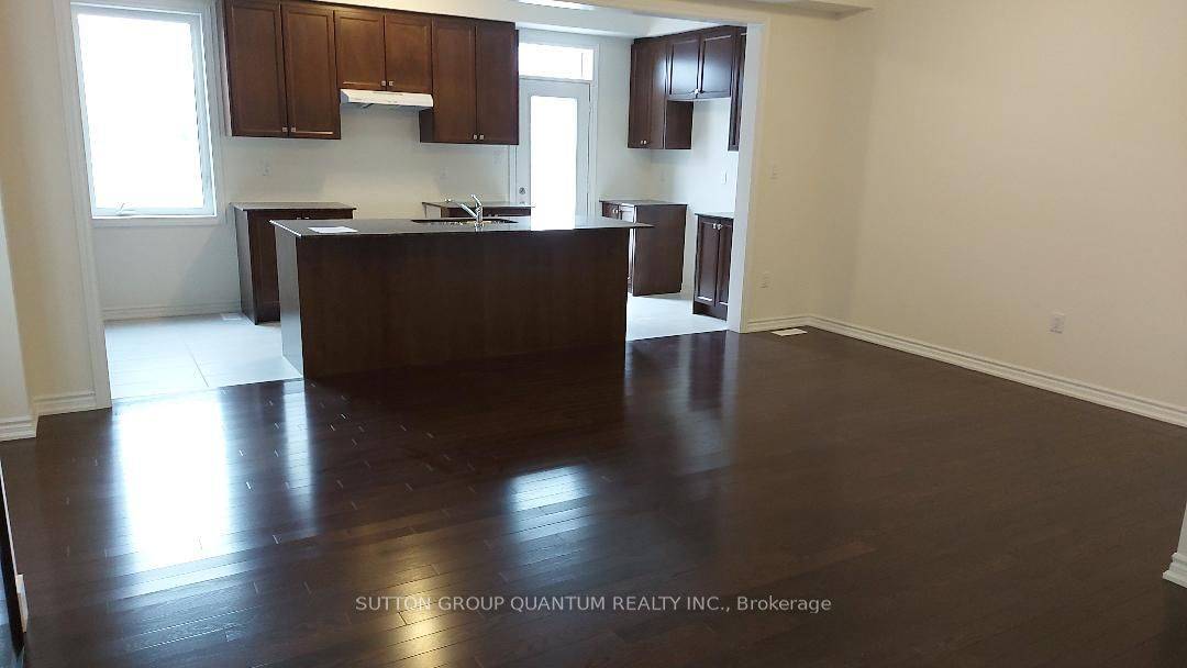 Whitby, ON L1P 0N9,12 Armilia PL