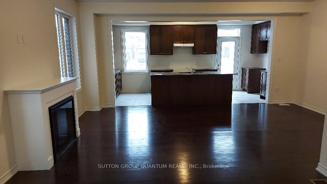 Whitby, ON L1P 0N9,12 Armilia PL