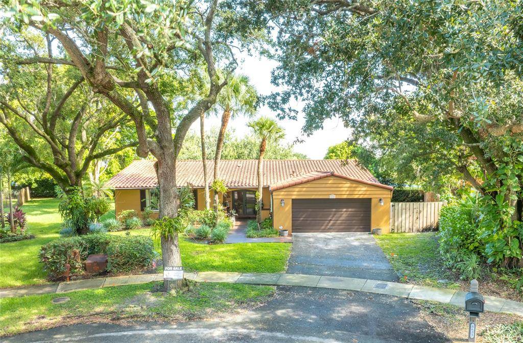 Miami Lakes, FL 33016,8635 Menteith Ter