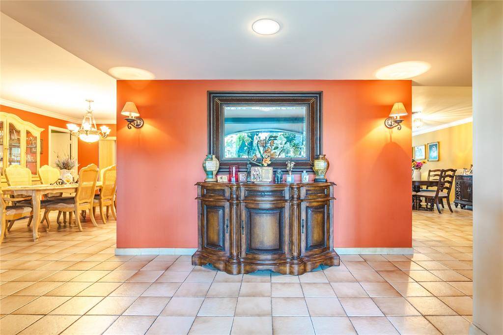 Miami Lakes, FL 33016,8635 Menteith Ter