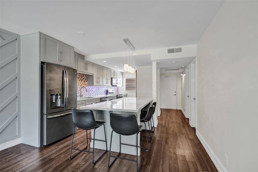 Davie, FL 33324,9460 Tangerine Pl #307