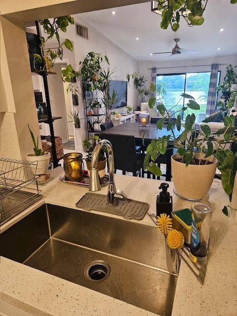 Plantation, FL 33324,818 NW 79th Ter #0