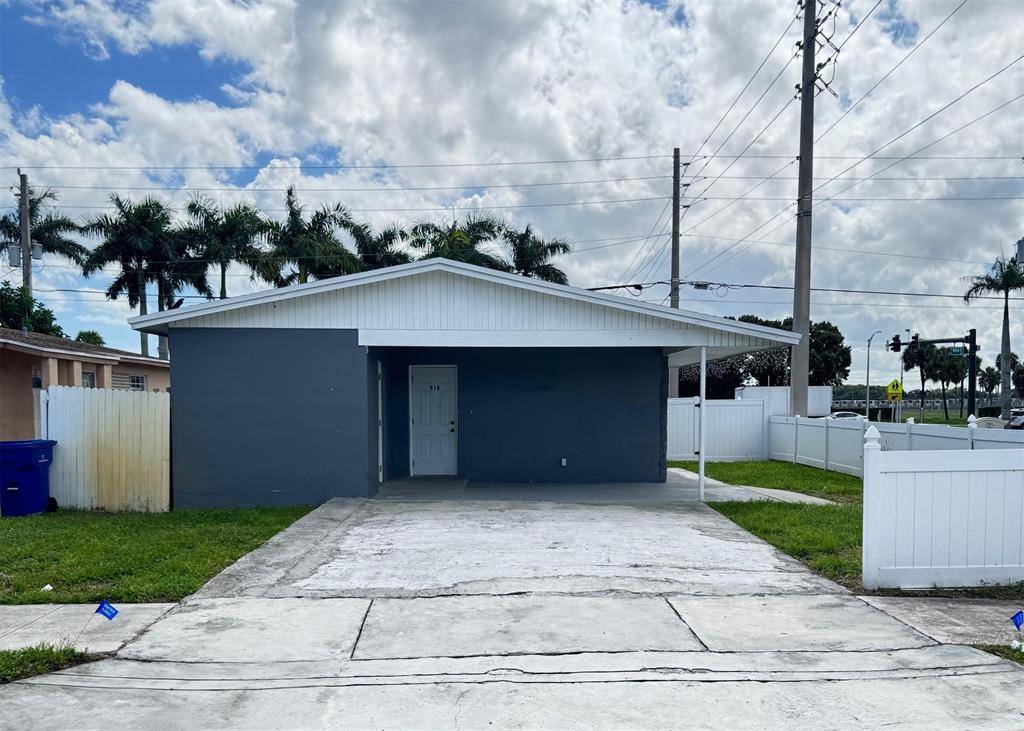 Riviera Beach, FL 33404,818 Avenue U