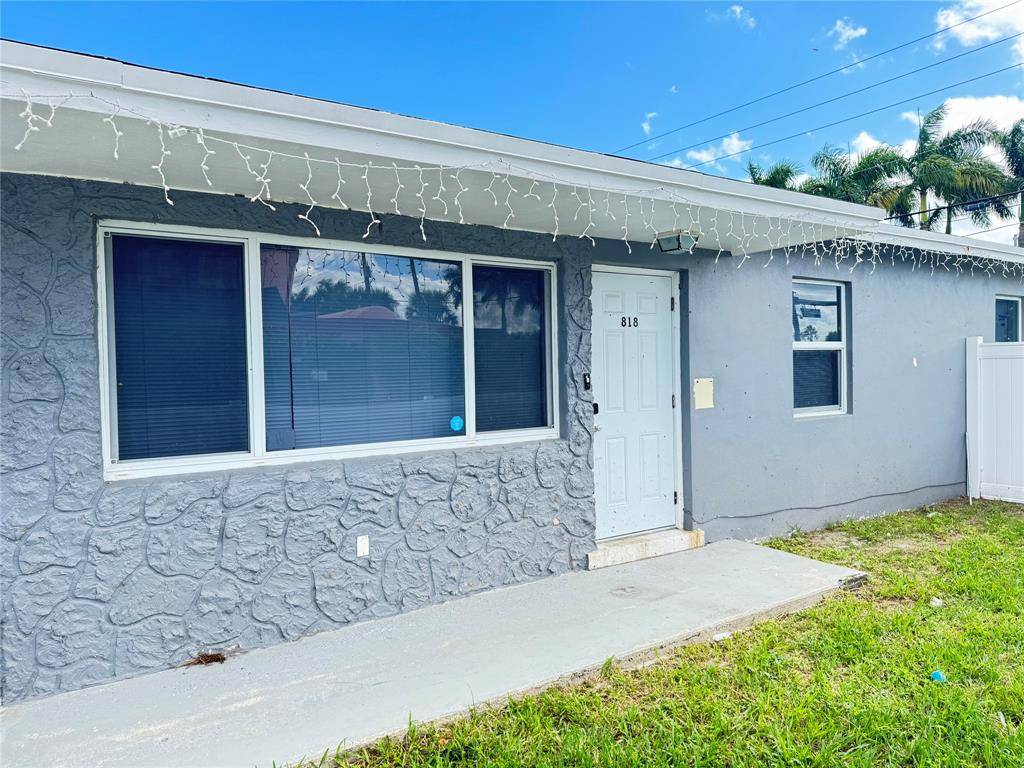 Riviera Beach, FL 33404,818 Avenue U