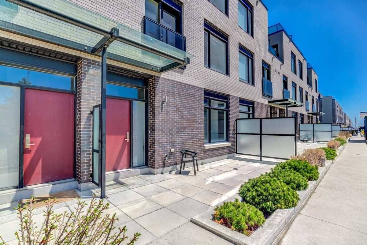 Mississauga, ON L5B 0K2,4080 Parkside Village DR #8