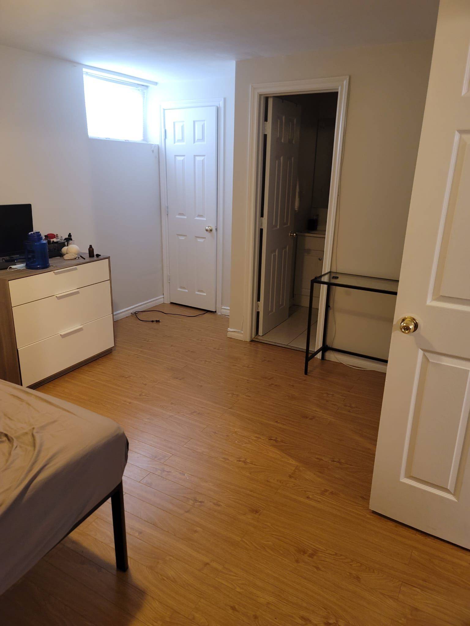 Mississauga, ON L5J 3X7,1502 Banwell RD