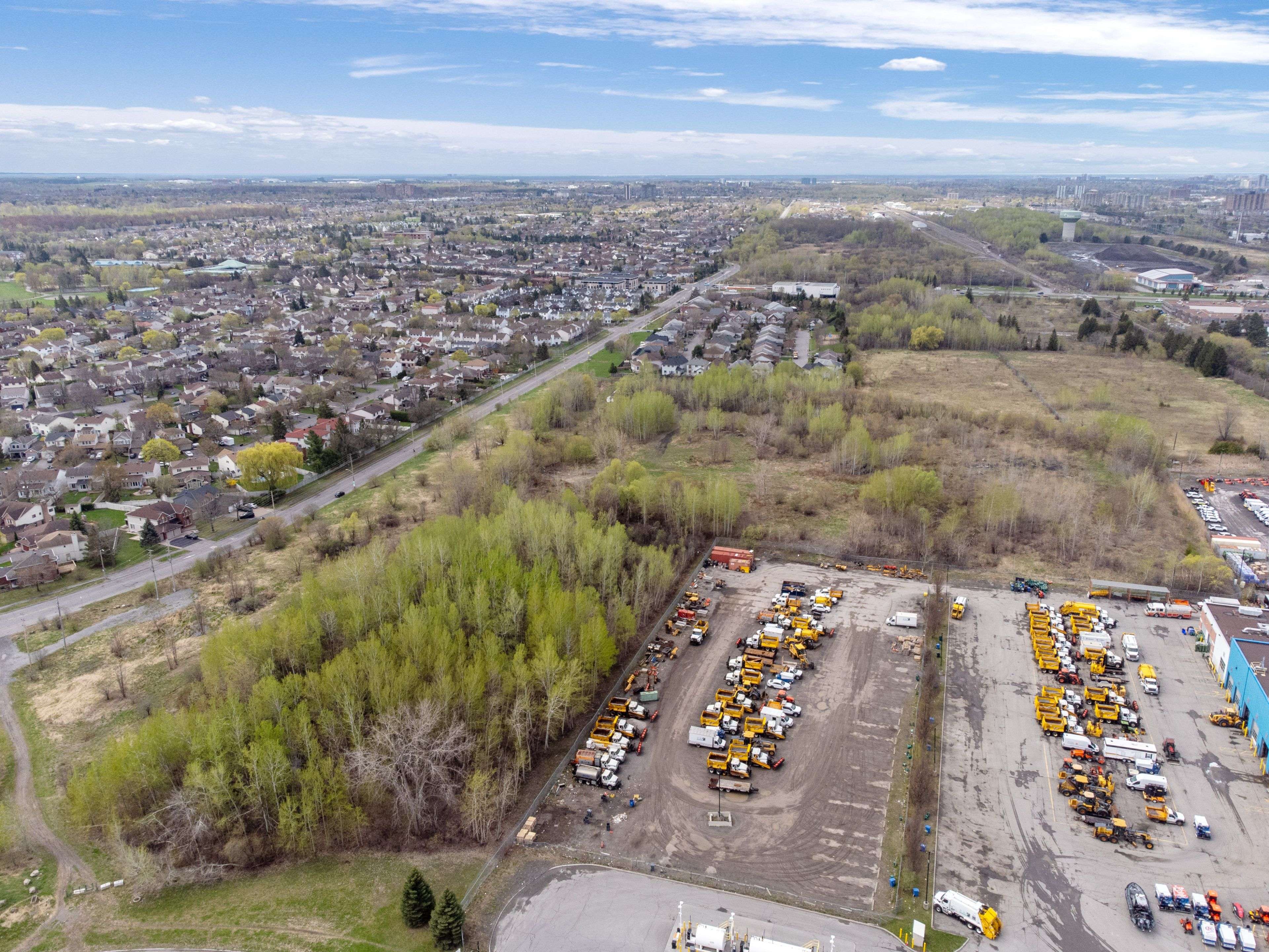 Hunt Club - South Keys And Area, ON K1G 4L9,3203 Conroy RD