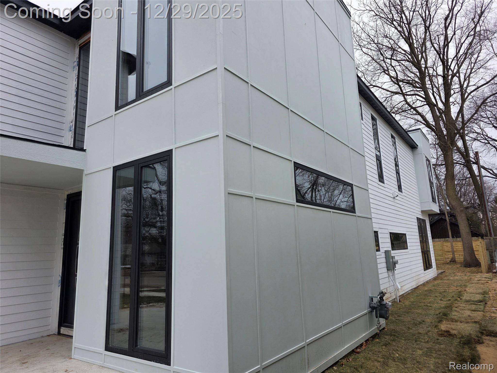 Royal Oak, MI 48073,1837 N Washington AVE