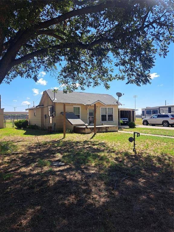Haskell, TX 79521,303 S Avenue C