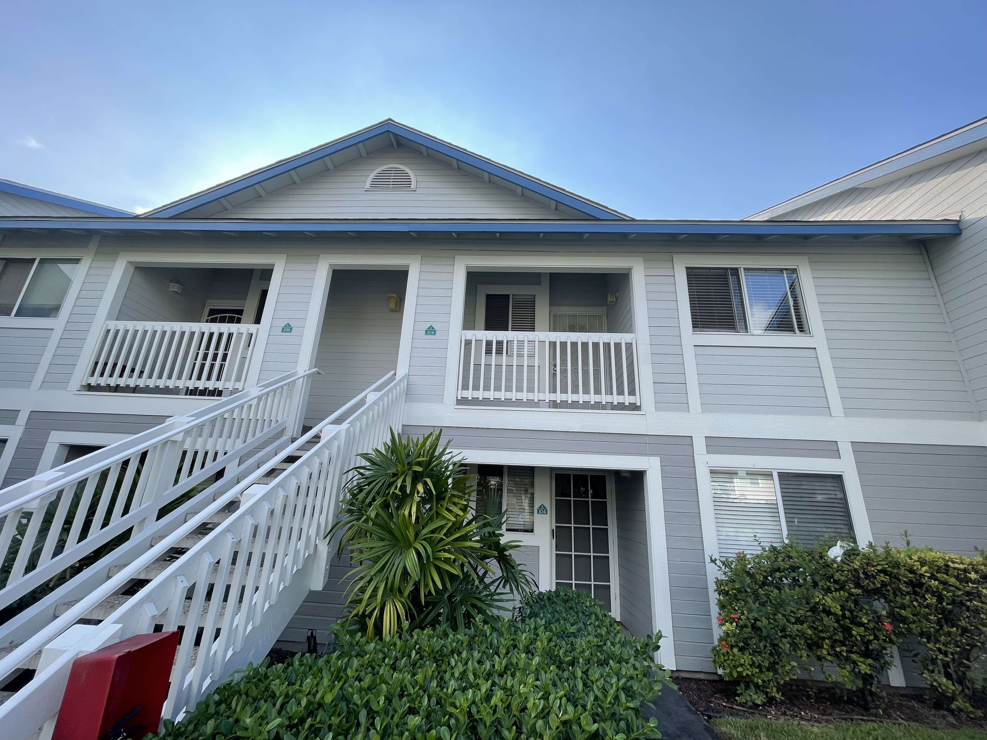 Kailua-kona, HI 96740,75-6081 ALII DR #A204