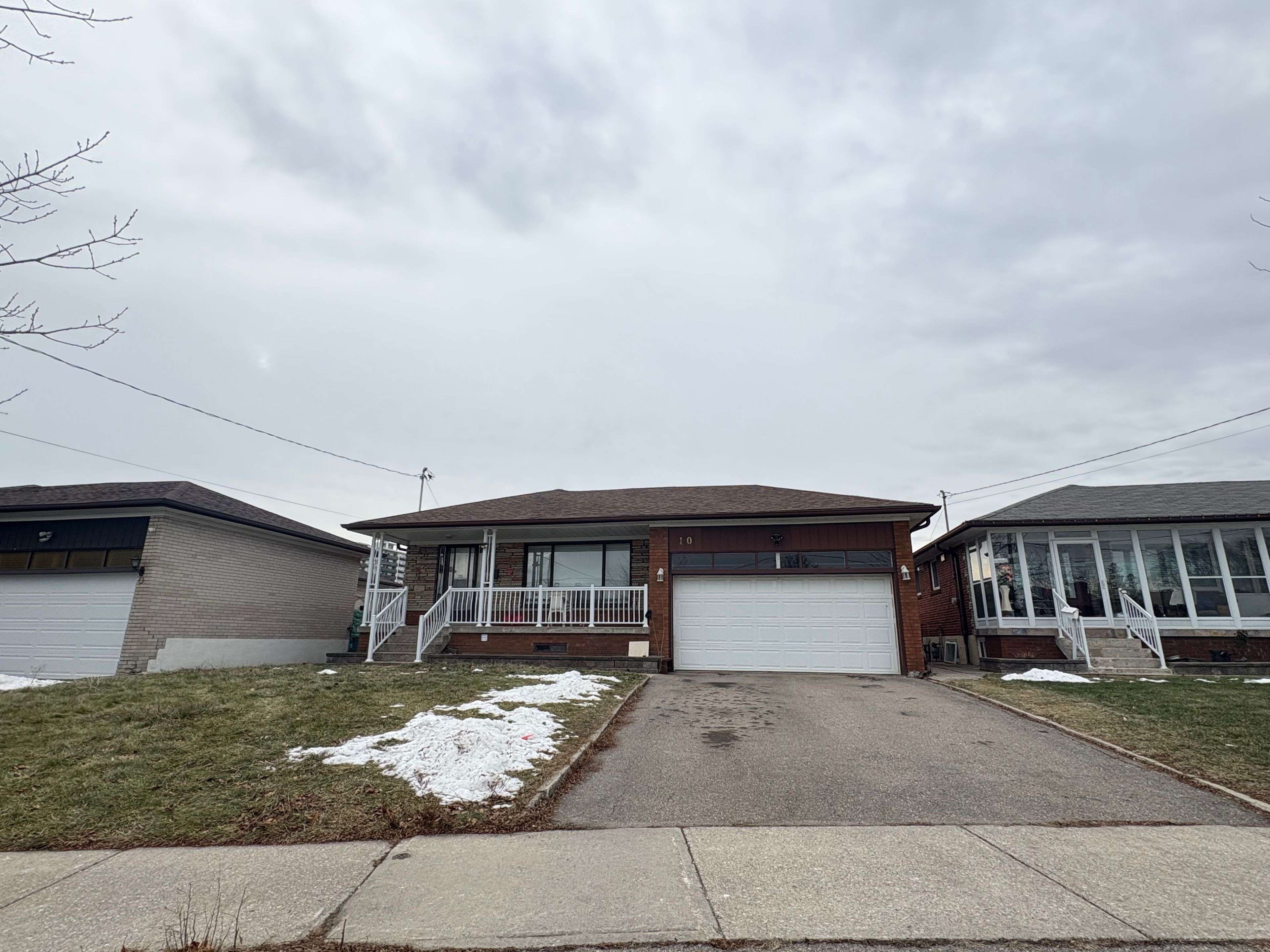 Toronto W05, ON M3N 1P3,Upstair 10 Laskay CRES