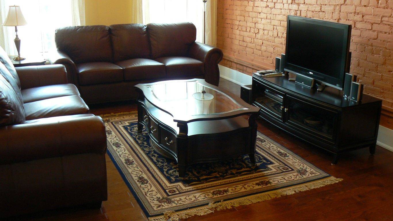 Peterborough, ON K9H 3R4,416 Chambers ST #2