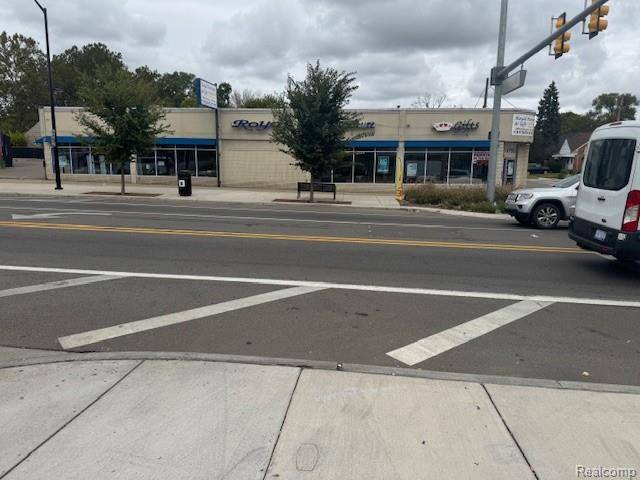 Detroit, MI 48228,16900 W Warren AVE